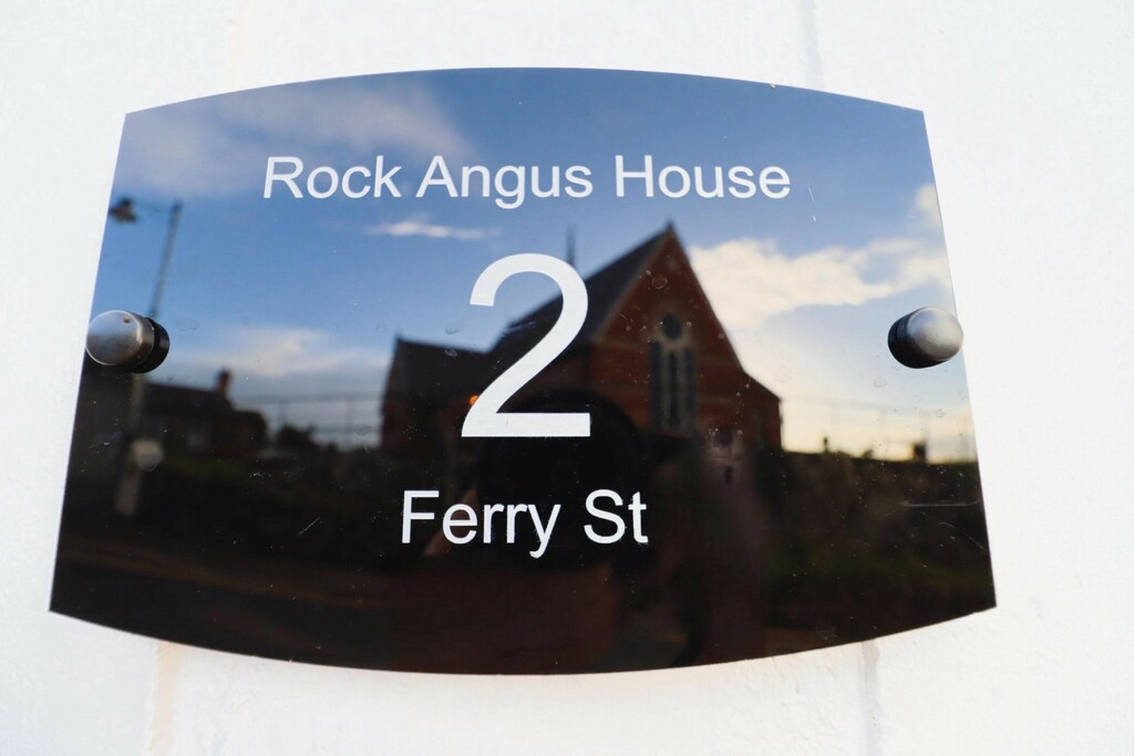 Rock Angus House, 2 Ferry Street
