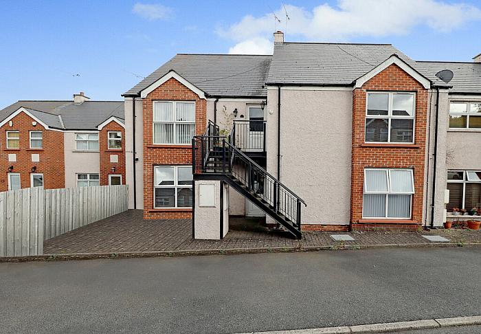 9 Spinners Court, Comber